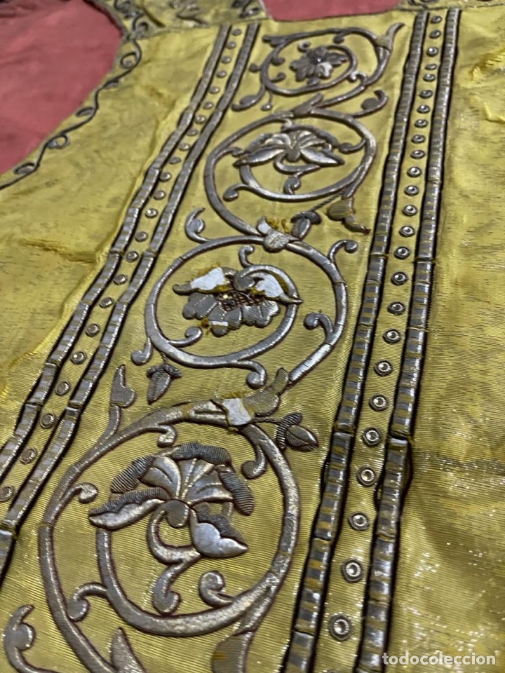 Antig&uuml;edades: Casulla mariana bordada en oro - Foto 5