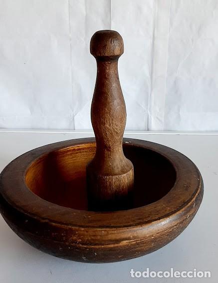 Antig&uuml;edades: Cuenco y maja de madera primitivo antiguo - Foto 3