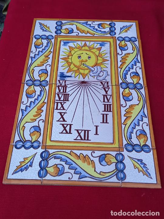 Antig&uuml;edades: RELOJ DE SOL EN AZULEJOS PINTADO Y VIDRIADOS DE MANISES ( VALENCIA ) 1 - Foto 2