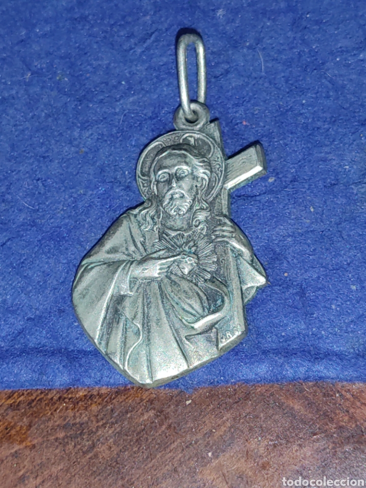 Antig&uuml;edades: Medalla antigua plateada de Jes&uacute;s. - Foto 2