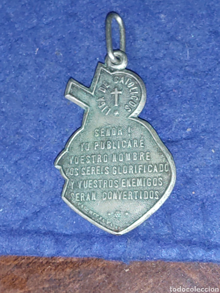 Antig&uuml;edades: Medalla antigua plateada de Jes&uacute;s. - Foto 3