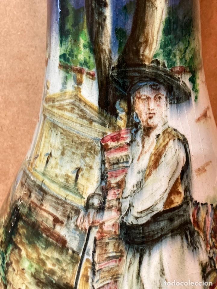 Antig&uuml;edades: Pareja de jarrones con segovianos (Zuloaga?) - Foto 8