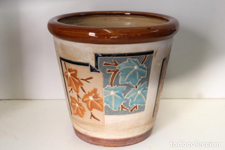Antig&uuml;edades: macetero ceramica hojas - Foto 1