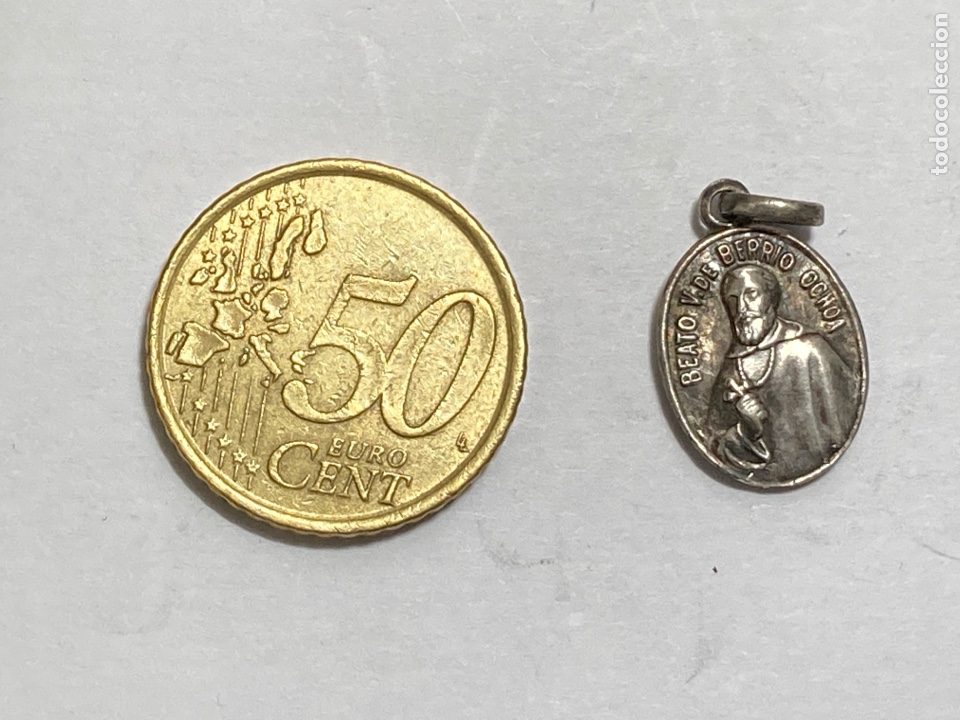 Antig&uuml;edades: Medalla de plata Religiosa - Foto 3