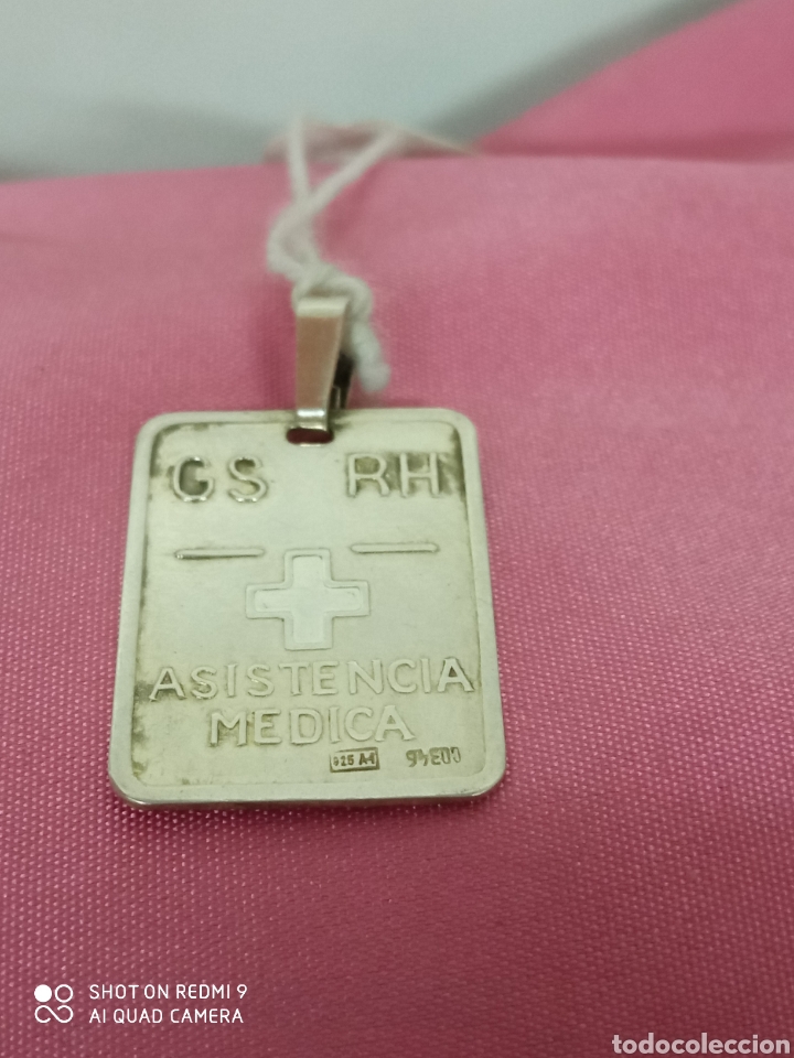 Antig&uuml;edades: Colgante de plata + - Foto 1