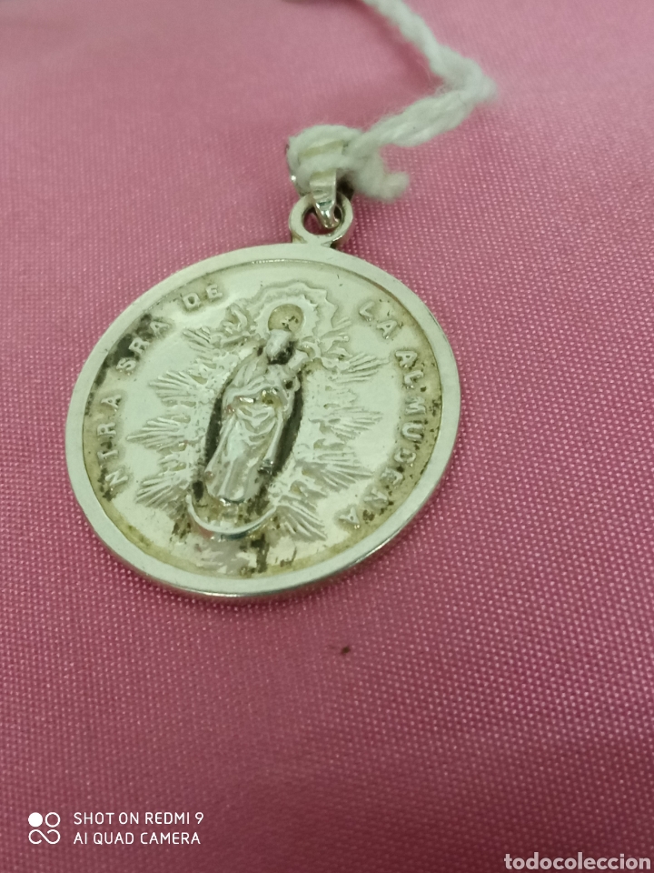 Antig&uuml;edades: Medalla V. de la Almudena + - Foto 1