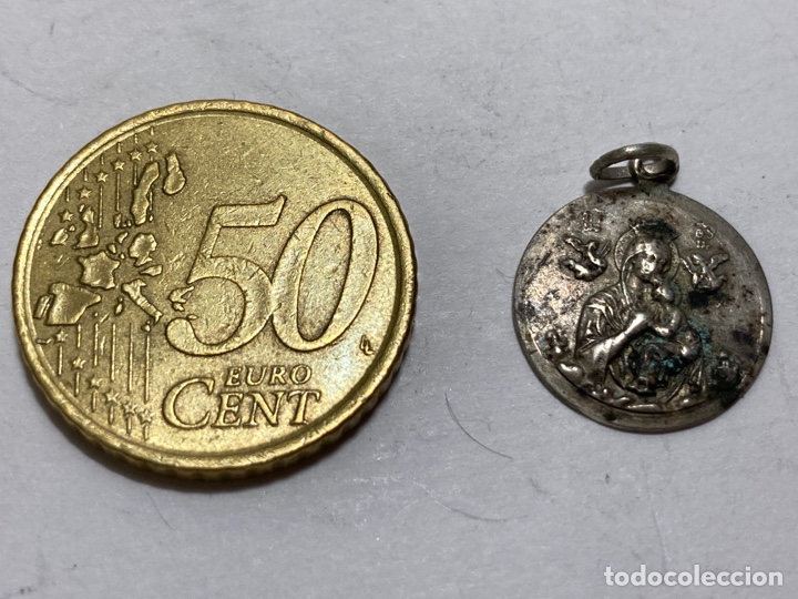 Antig&uuml;edades: Medalla de plata religiosa - Foto 2