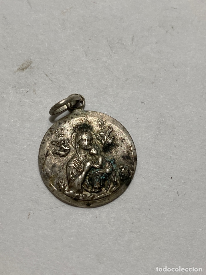 Antig&uuml;edades: Medalla de plata religiosa - Foto 1