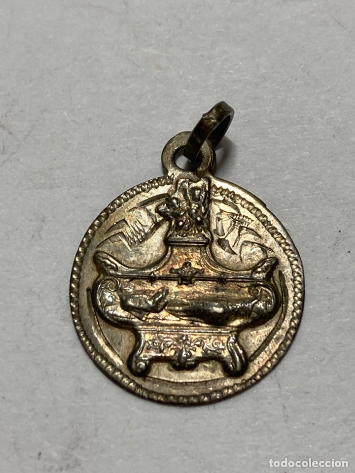 Antig&uuml;edades: Medalla de plata religiosa - Foto 1