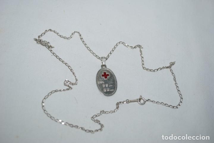 Antig&uuml;edades: CADENA Y PLACA DE PLATA PARA LA SANGRE . - Foto 1