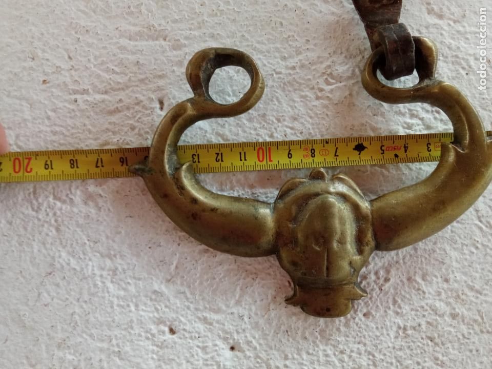 Antig&uuml;edades: Asa de bronce (brasero??) - Foto 4