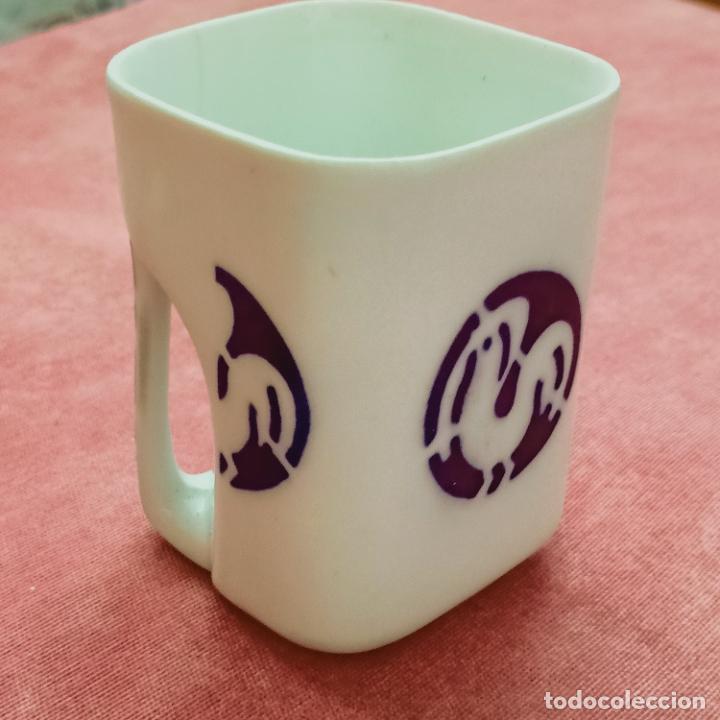 Antig&uuml;edades: Vaso taza cuadrado rectangular gallo sargadelos - Foto 1