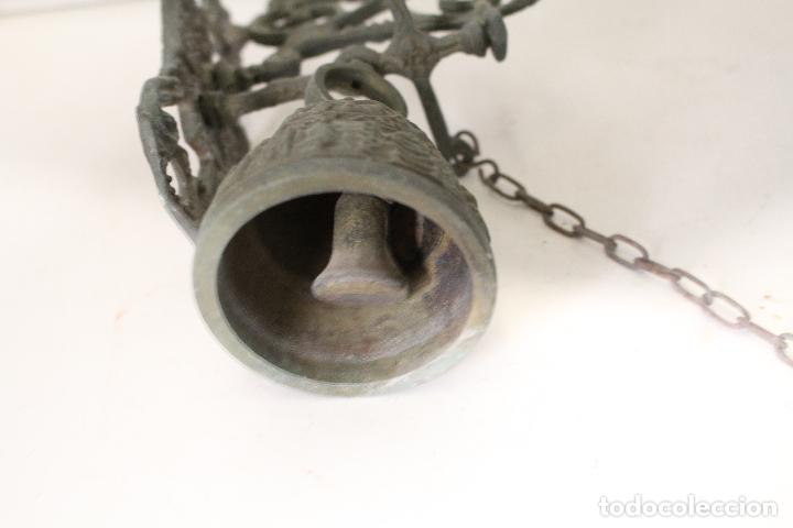 Antig&uuml;edades: campana de bronce - Foto 5
