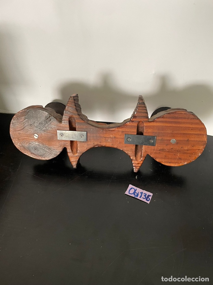 Antig&uuml;edades: Perchero castellano - Foto 2