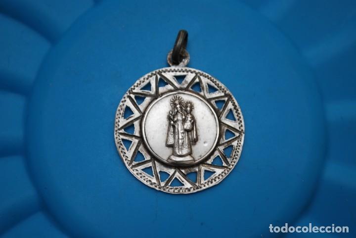 Antig&uuml;edades: ANTIGUO MEDALL&Oacute;N EN PLATA - Foto 2