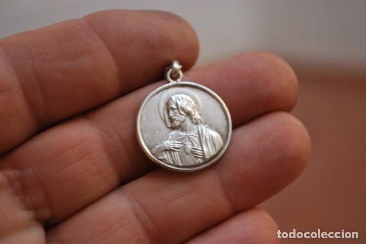 Antig&uuml;edades: ANTIGUO MEDALL&Oacute;NE CON CADENA EN PLATA . - Foto 5