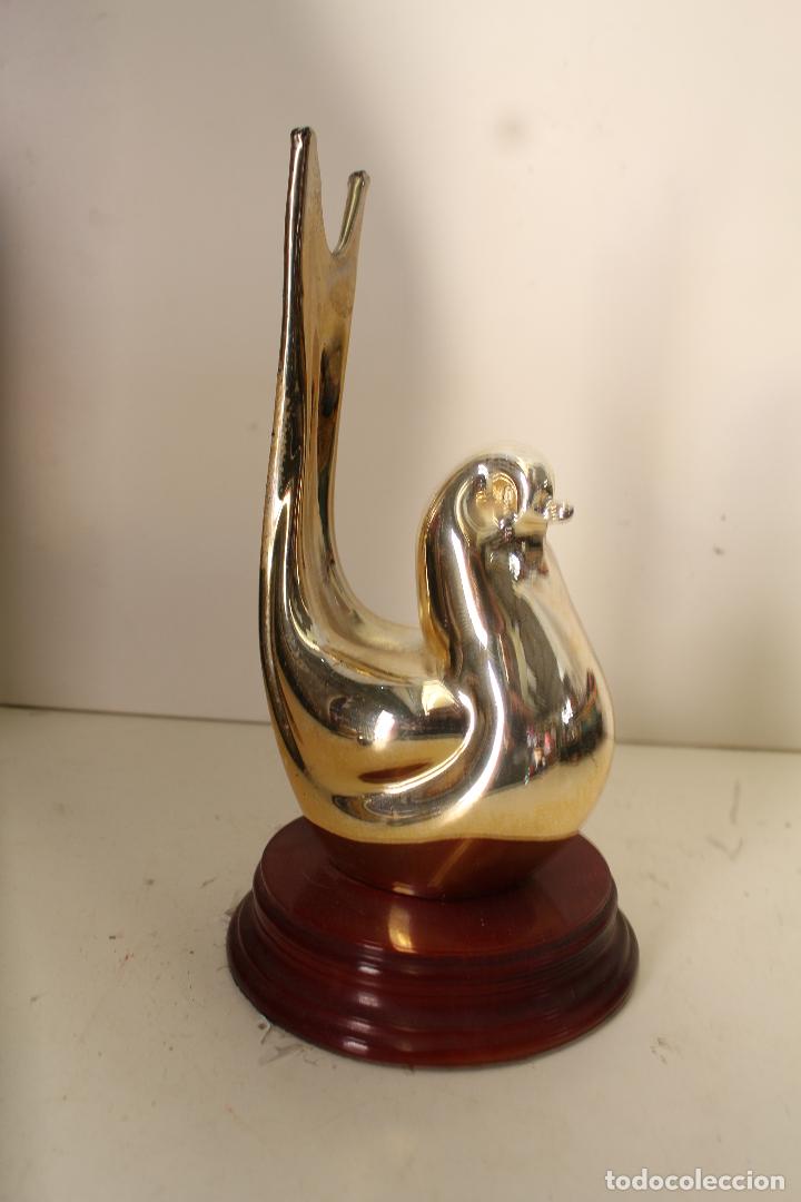 Antig&uuml;edades: figura paloma plateada - Foto 3
