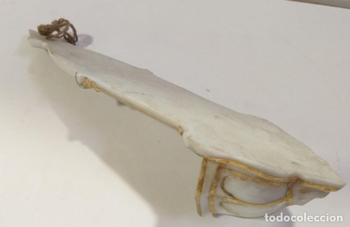 Antig&uuml;edades: BENDITERA ANTIGUA DE PORCELANA. - Foto 11