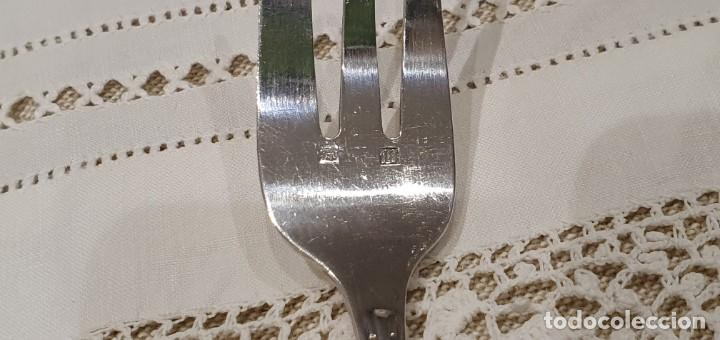 Antig&uuml;edades: 5 tenedores postre ba&ntilde;o de plata. - Foto 3