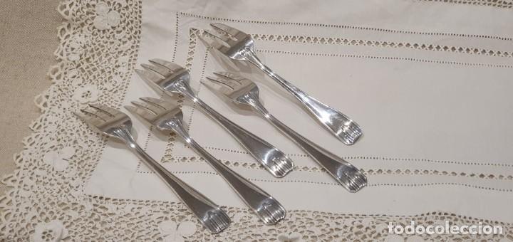 Antig&uuml;edades: 5 tenedores postre ba&ntilde;o de plata. - Foto 7