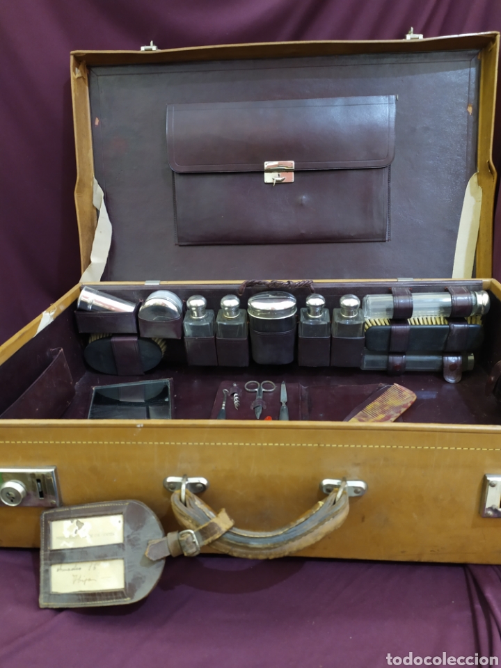 Antig&uuml;edades: Maleta de viaje con complementos o tocador - Foto 5