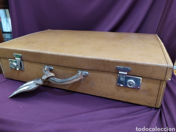 Antig&uuml;edades: Maleta de viaje con complementos o tocador - Foto 6
