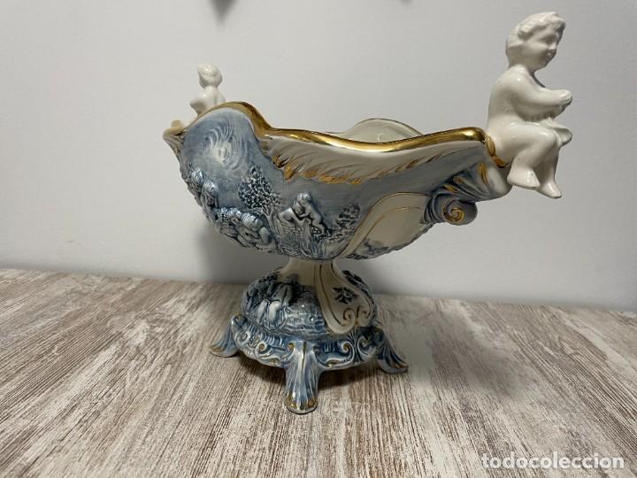 Antig&uuml;edades: ANTIGUO CENTRO DE MESA DE CERAMICA CAPODIMONTE - Foto 6