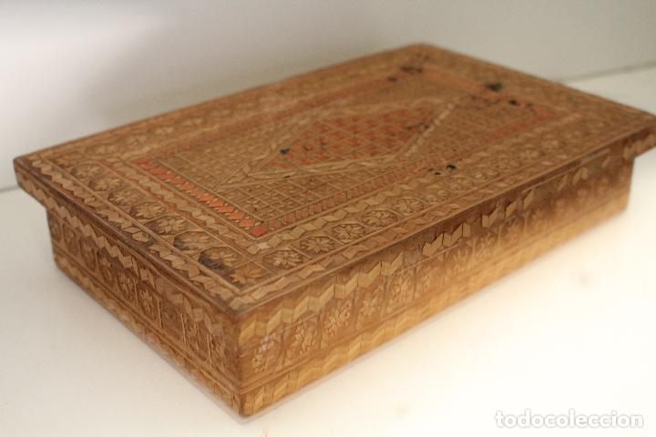 Antig&uuml;edades: caja de madera marqueteria - Foto 3