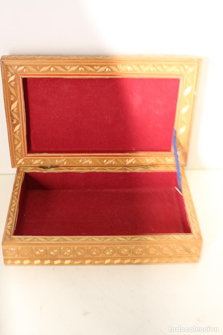 Antig&uuml;edades: caja de madera marqueteria - Foto 4