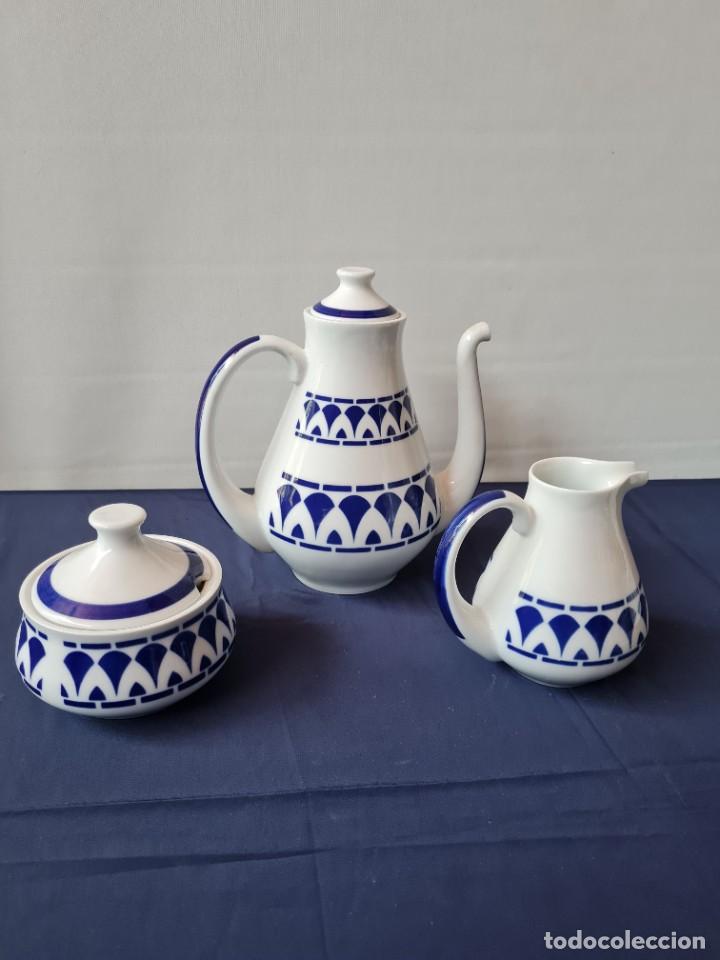 Antig&uuml;edades: SARGADELOS JARRA,CAFETERA Y AZUCARERO - Foto 1