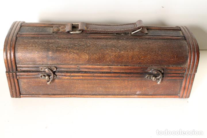 Antig&uuml;edades: caja de madera - Foto 1