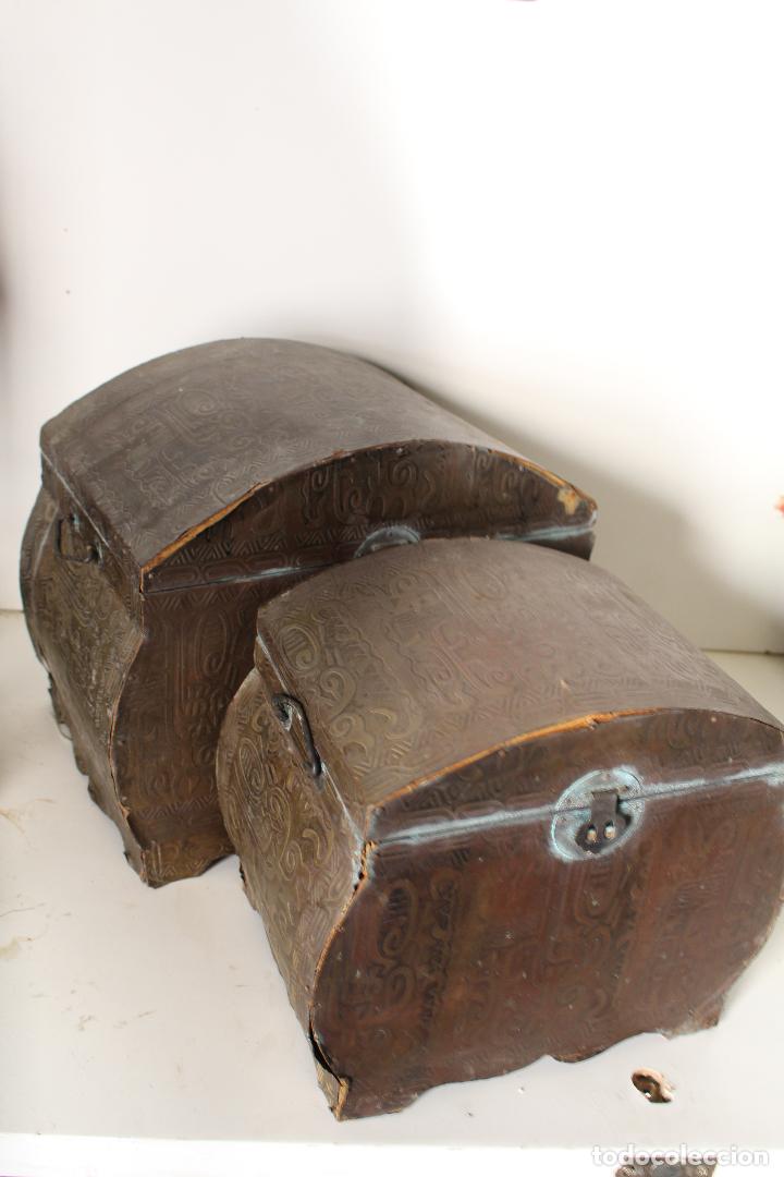 Antig&uuml;edades: set de dos cajas arabes cofres de lat&oacute;n - Foto 3