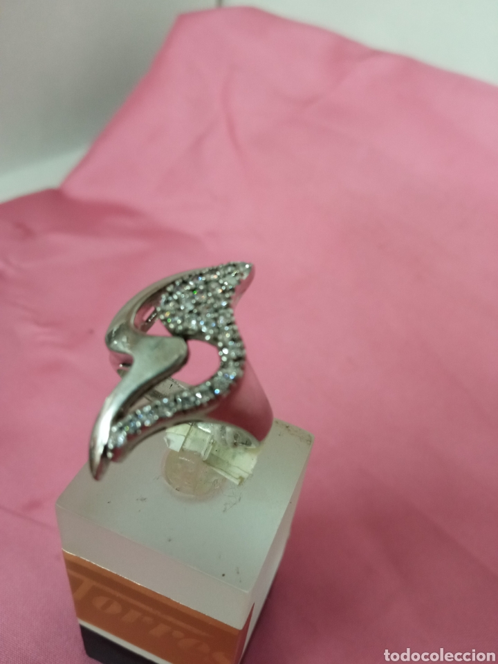 Antig&uuml;edades: Sortija con circonitas plata + - Foto 3