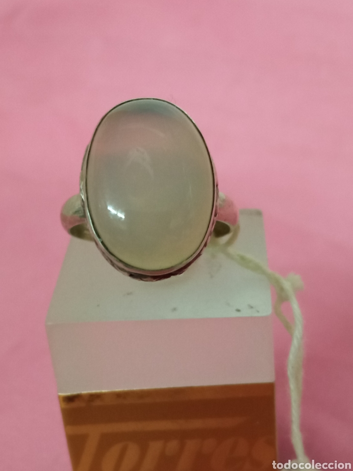 Antig&uuml;edades: sortija plata y piedra cuarzo - Foto 1