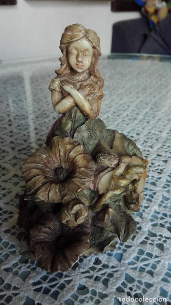 Antig&uuml;edades: Hada de pasta sint&eacute;tica - Foto 1