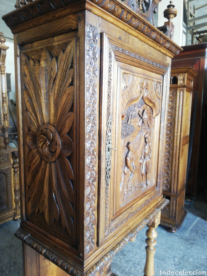 Antig&uuml;edades: Mueble tallado en roble restaurado - Foto 6