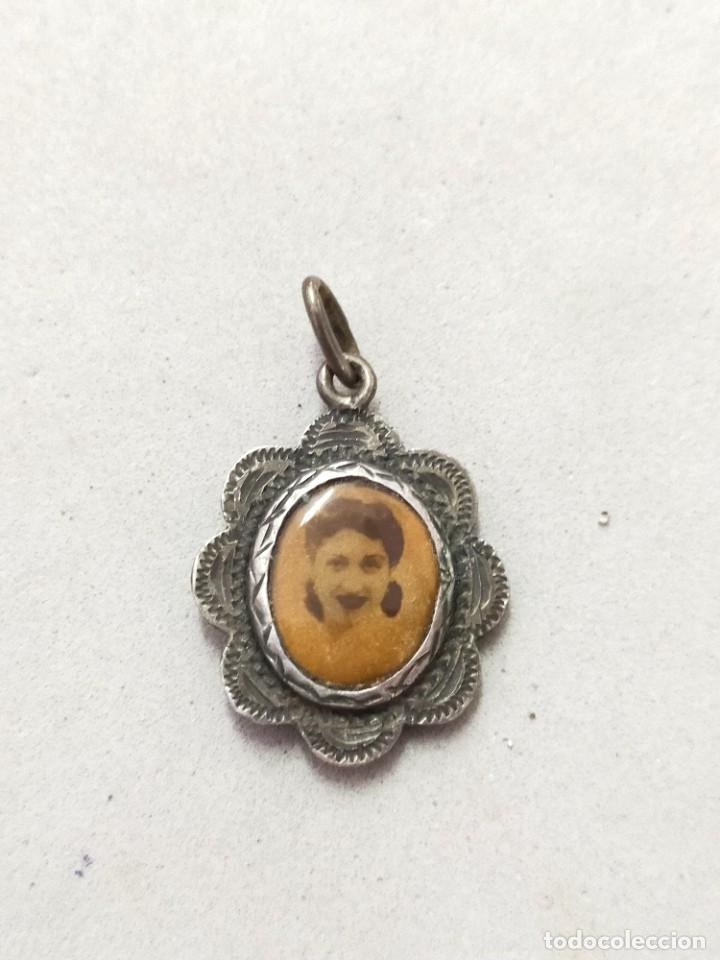 Antig&uuml;edades: MEDALLA COLGANTE DE PLATA - Foto 2