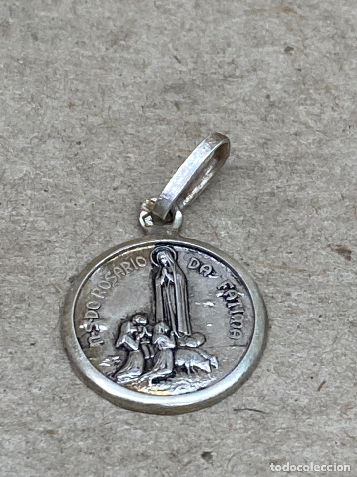 Antig&uuml;edades: Medalla de plata religiosa - Foto 1