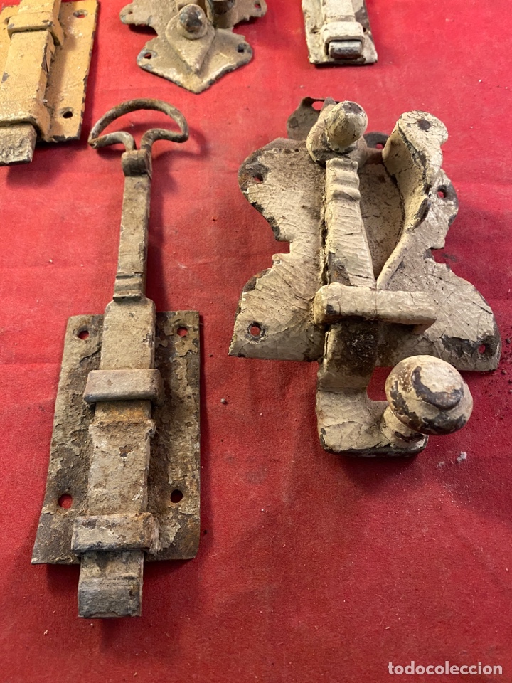 Antig&uuml;edades: Lote de pestillos antiguos - Foto 2