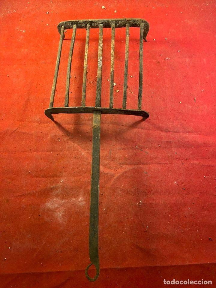 Antig&uuml;edades: Antigua parrilla - Foto 1