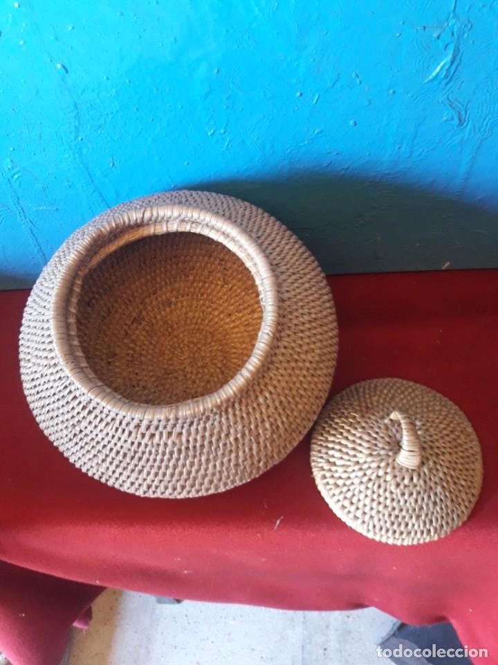 Antig&uuml;edades: Cesta de rafia antigua. - Foto 3