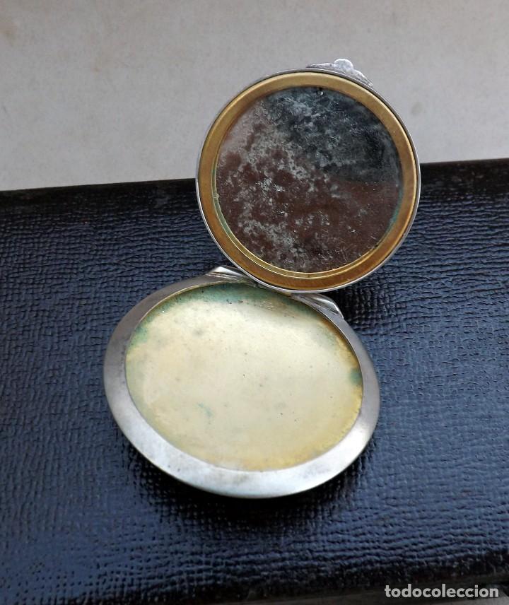 Antig&uuml;edades: ESTUCHE CON DOS POLVERAS Y PERFUMERO DE ALPACA - Foto 7