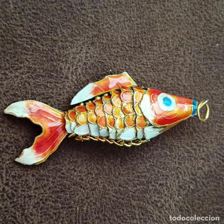 Antig&uuml;edades: PEZ CARPA ARTICULADO TIPO ESMALTE CLOISONE DE CHINA 7 cm esmaltado