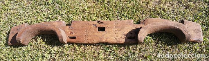Antig&uuml;edades: ANTIGUO YUGO DE MADERA 135 CM. DE LARGO - Foto 12