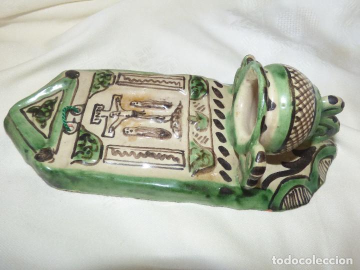 Antig&uuml;edades: Benditera ceramica,de Teruel. - Foto 2