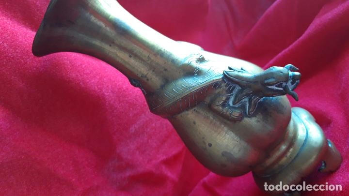 Antig&uuml;edades: Jarron oriental de bronce - Foto 6