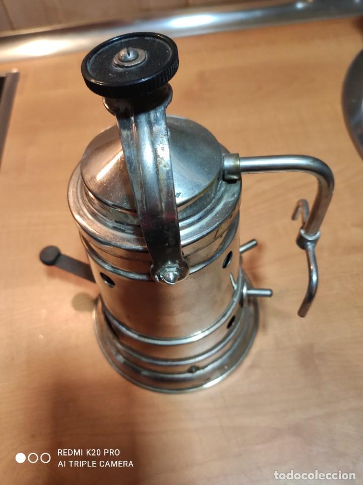 Antiquit&eacute;s: ANTIGUA CAFETERA EL&Eacute;CTRICA DE ACERO