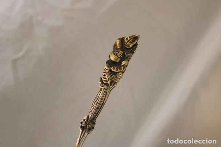 Antig&uuml;edades: cucharilla en plata de ley 800 - Foto 3