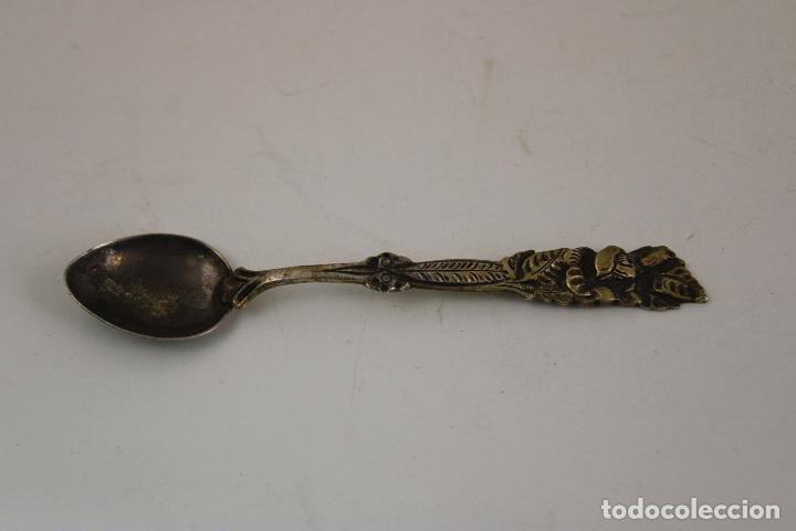Antig&uuml;edades: cucharilla en plata de ley 800 - Foto 5