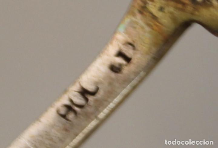 Antig&uuml;edades: cucharilla en plata de ley 800 - Foto 5